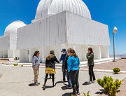 Embajadora de Estados Unidos en Chile visita el Observatorio Cerro Tololo