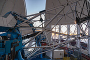 Gemini North telescope - side view