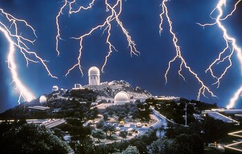 Una histórica tormenta eléctrica en Kitt Peak