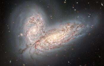 Colliding Galaxies Dazzle in Gemini North Image
