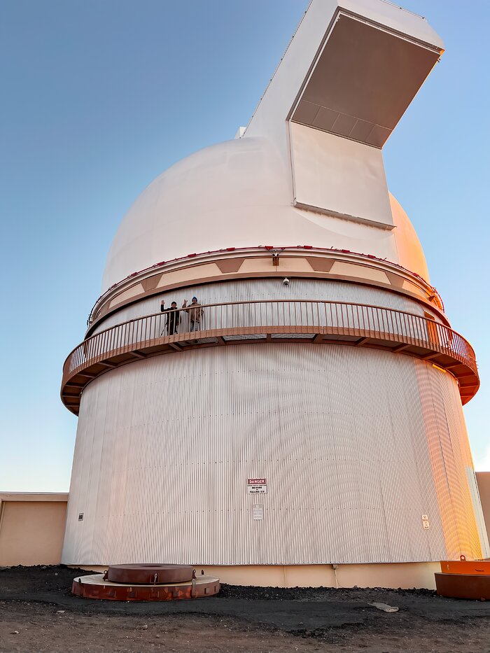 UH 88 — University of Hawai‘i 2.2-Meter Telescope.